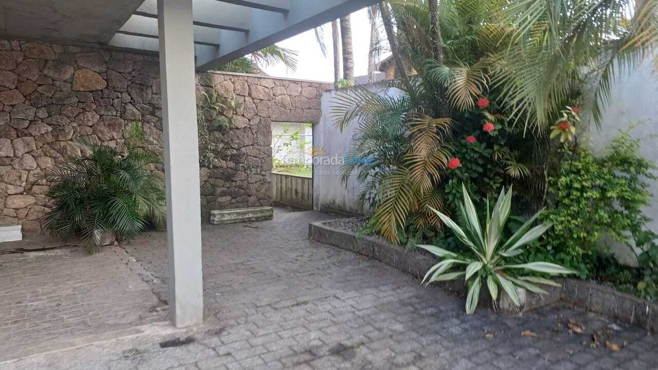 House for vacation rental in Guarujá (Enseada)