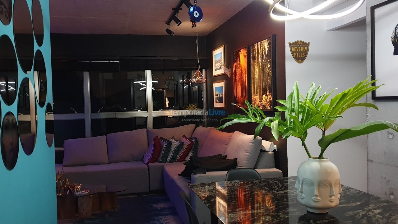 Apartamento para aluguel de temporada em Itajaí (Praia Brava)