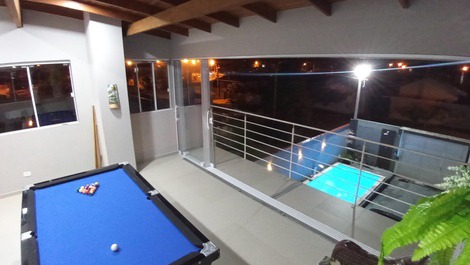 Adosado con piscina en Matinhos, prox playa con wifi para 12 personas