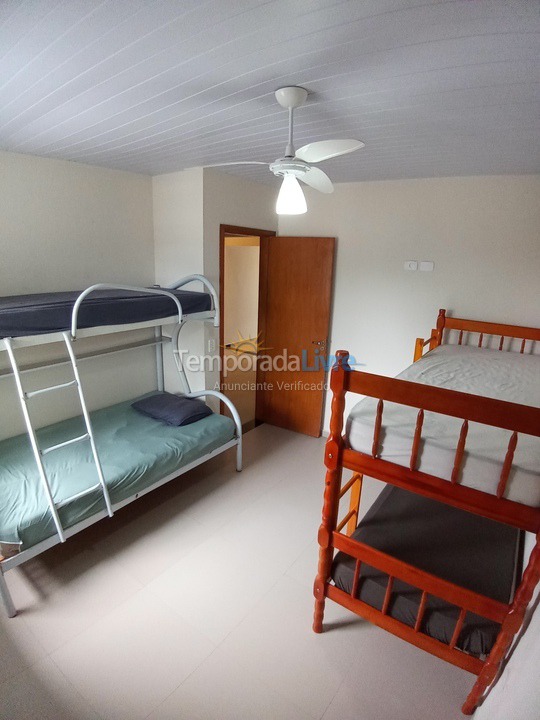 Casa para alquiler de vacaciones em Matinhos (Caiobá)