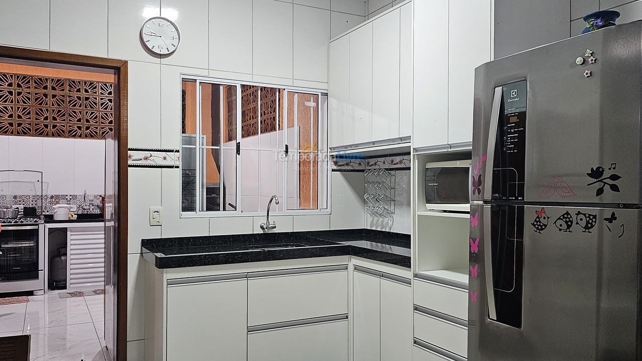 House for vacation rental in Caraguatatuba (Massaguaçu)