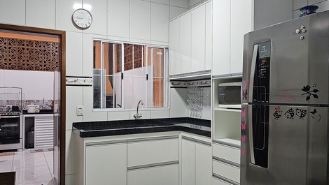 Cozy house in Massaguaçu / Caraguatatuba