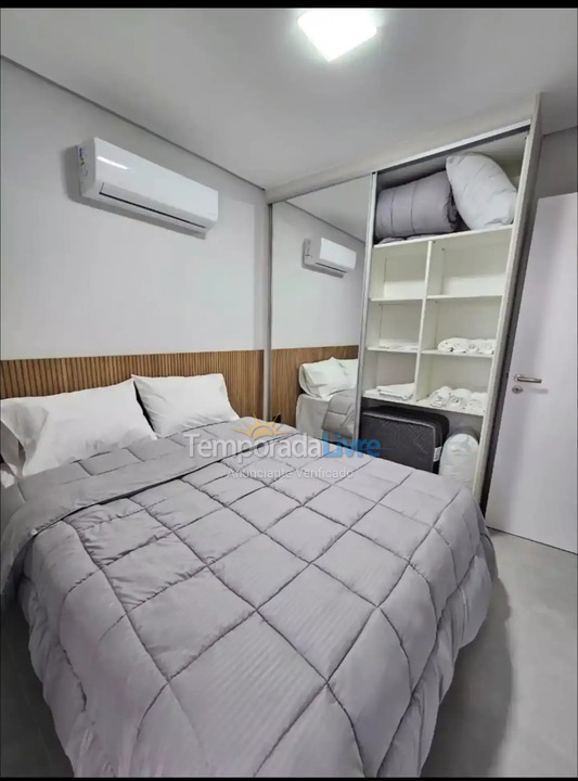Apartamento para alquiler de vacaciones em Praia Grande (Praia do Caiçara)