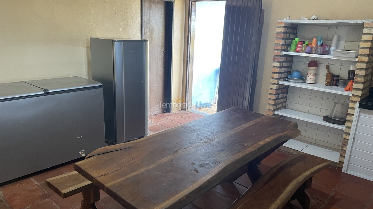 Casa para aluguel de temporada em Beberibe (Morro Branco)