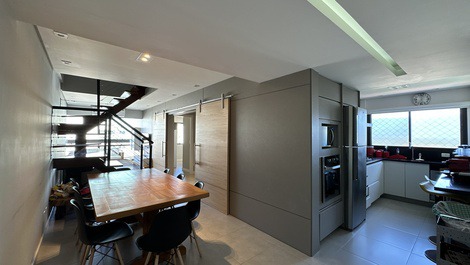 BEAUTIFUL SEA FRONT DUPLEX PENTHOUSE 09 PEOPLE - BERTIOGA