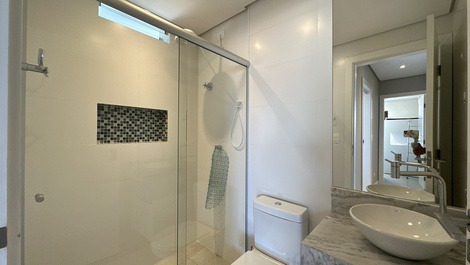 BEAUTIFUL SEA FRONT DUPLEX PENTHOUSE 09 PEOPLE - BERTIOGA