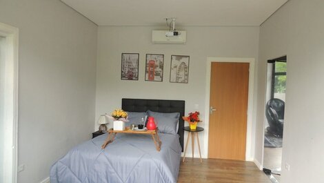 Farmhouse with fishing rights