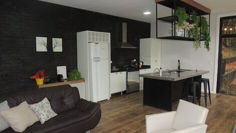 Farmhouse with fishing rights