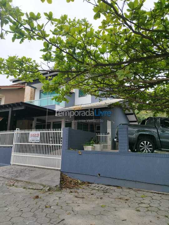 Casa para alquiler de vacaciones em Bombinhas (Praia da Conceição)