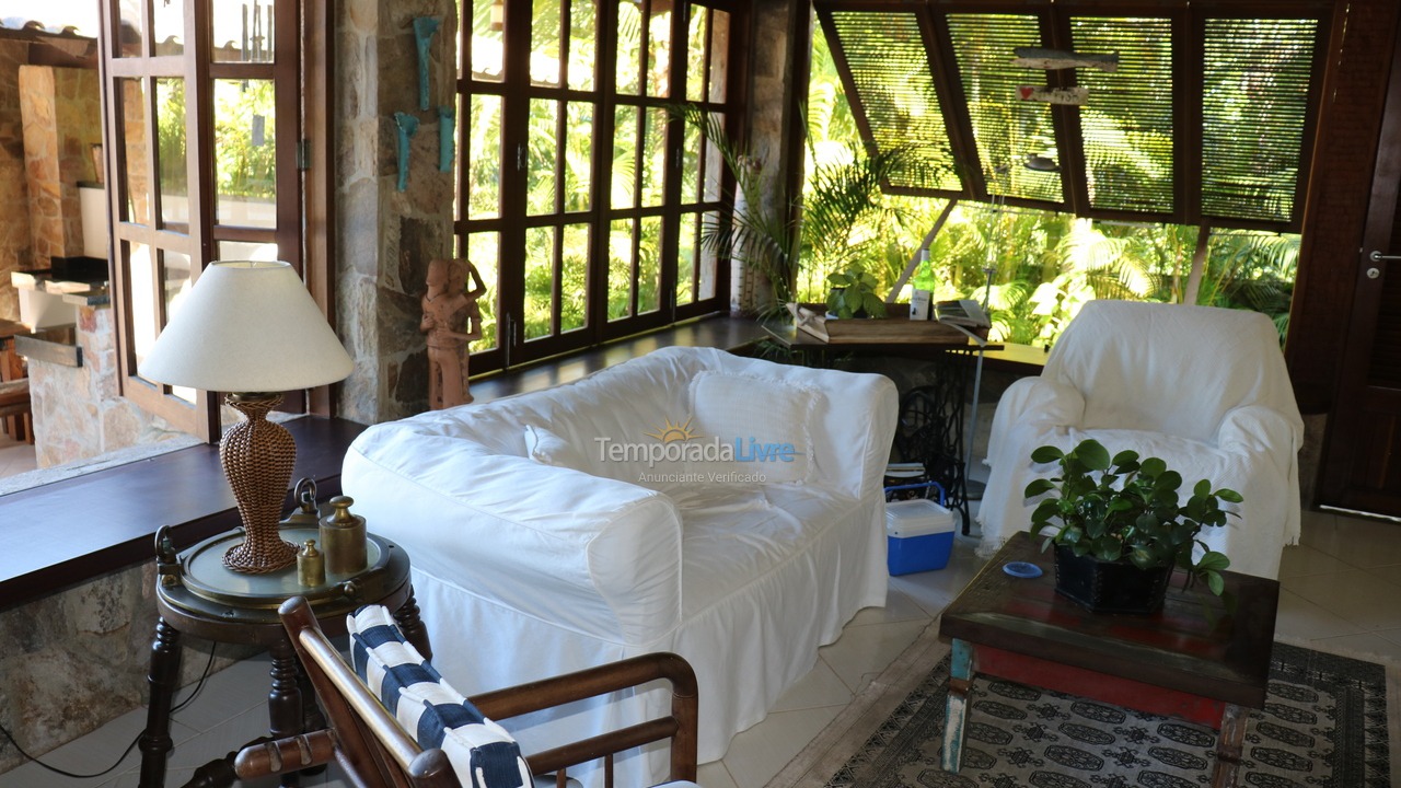 Casa para alquiler de vacaciones em Angra dos Reis (Praia Vermelha)