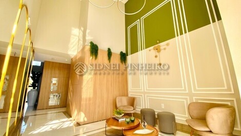 APARTAMENTO 02 DORMITÓRIOS NA PRAIA DO CENTRO COM PISCINA COLETIVA