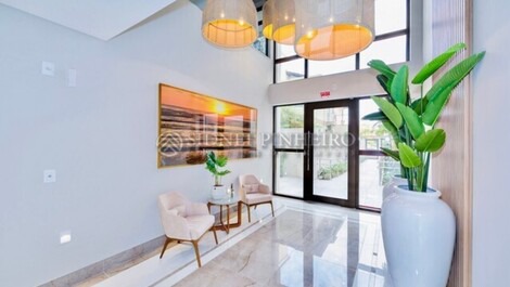 APARTAMENTO 02 DORMITÓRIOS NA PRAIA DO CENTRO COM PISCINA COLETIVA