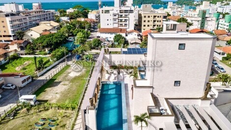 APARTAMENTO 02 DORMITÓRIOS NA PRAIA DO CENTRO COM PISCINA COLETIVA
