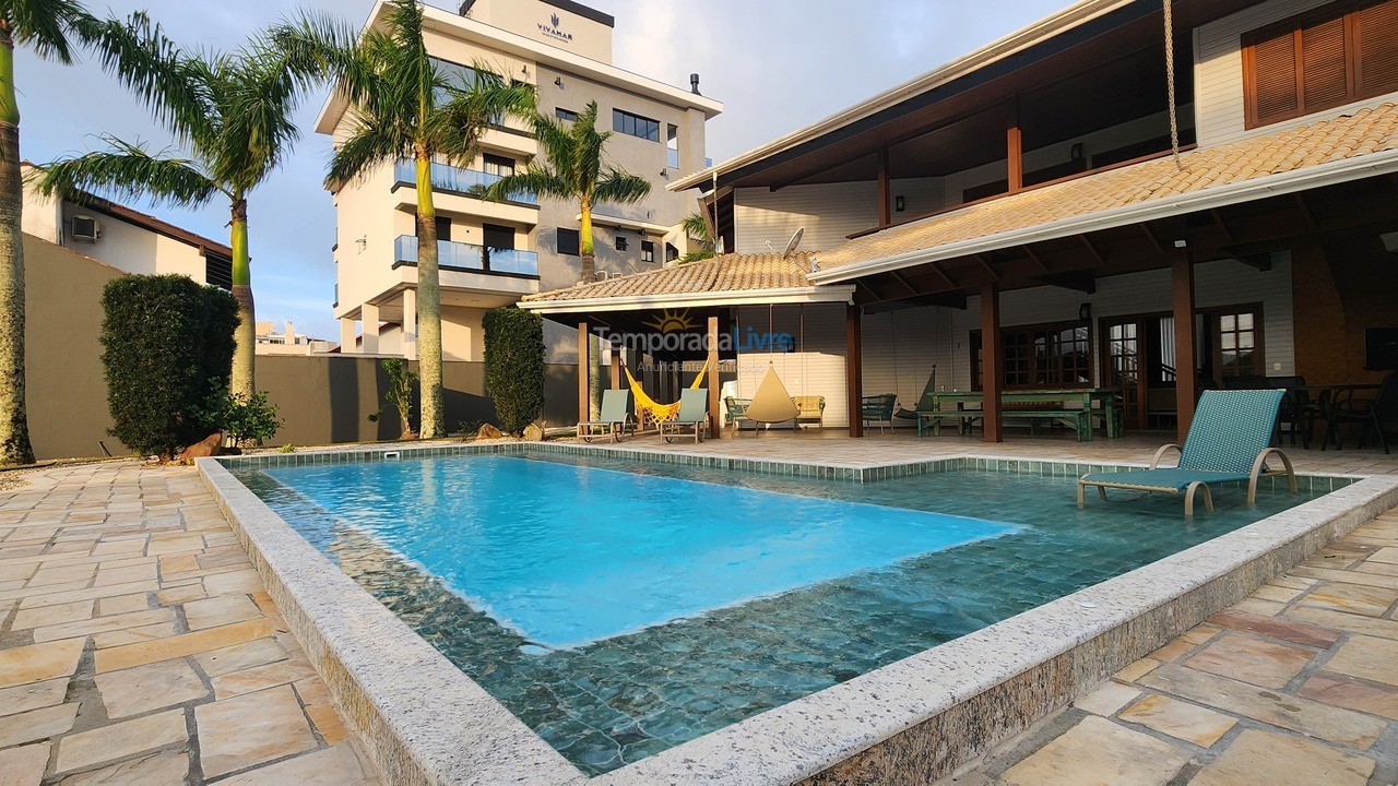 Casa para alquiler de vacaciones em Bombinhas (Canto Grande)