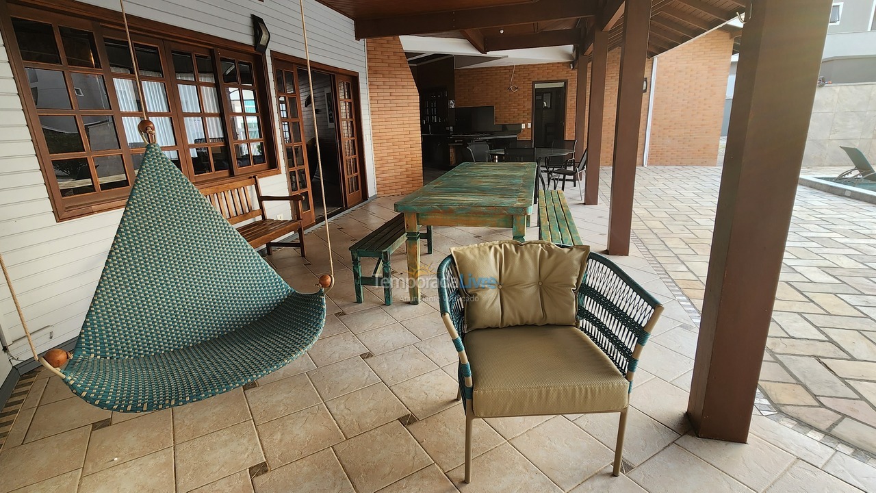 Casa para alquiler de vacaciones em Bombinhas (Canto Grande)