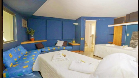 Barra da Tijuca- Stylish House 5 Bedrooms - Up to 22 people