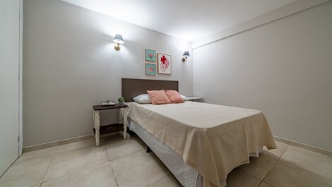 275 - Excelente apartamento de 01 dormitorio en Praia de Mariscal