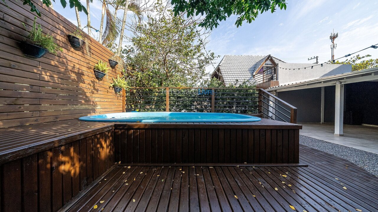 House for vacation rental in Bombinhas (Canto Grande)