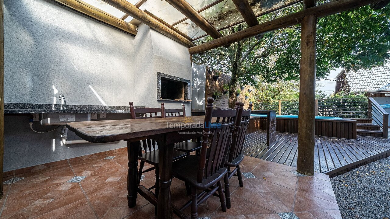 Casa para alquiler de vacaciones em Bombinhas (Canto Grande)