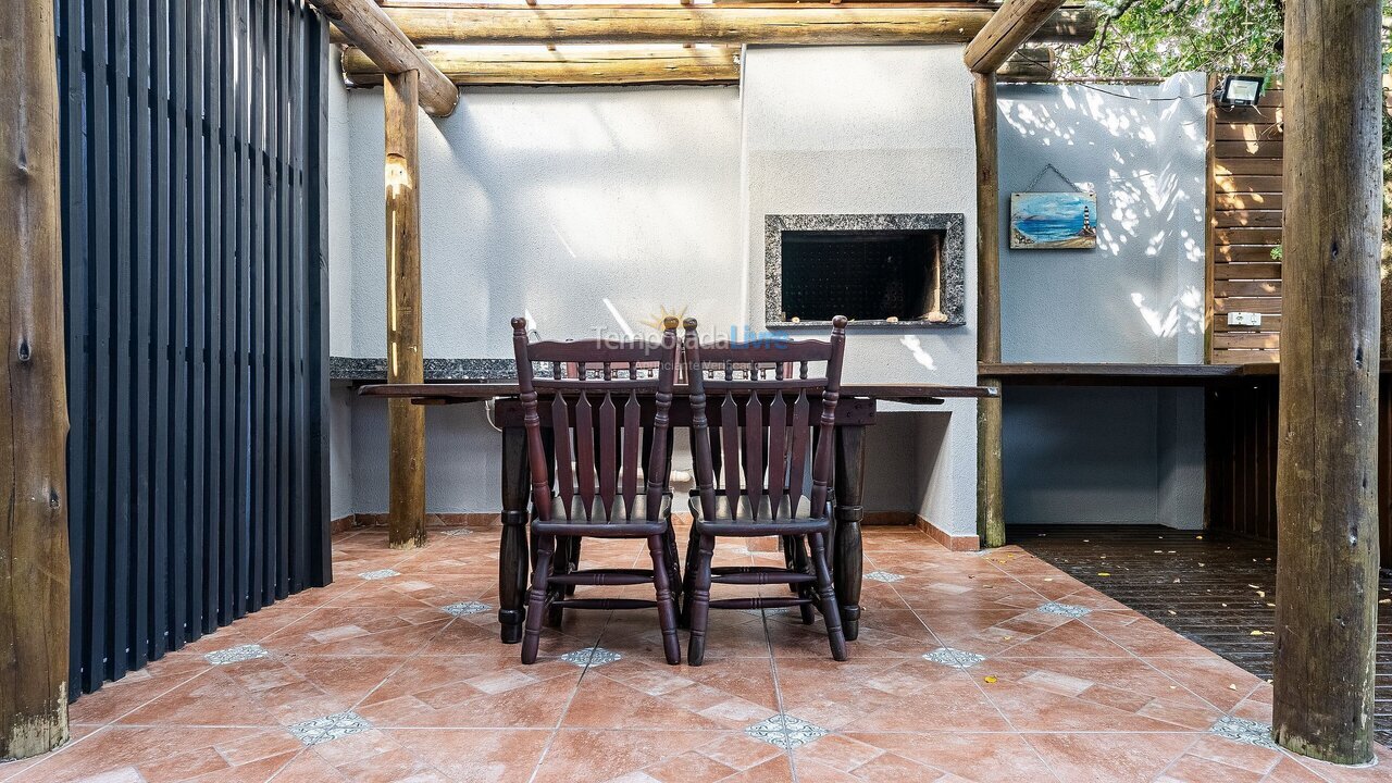 Casa para alquiler de vacaciones em Bombinhas (Canto Grande)