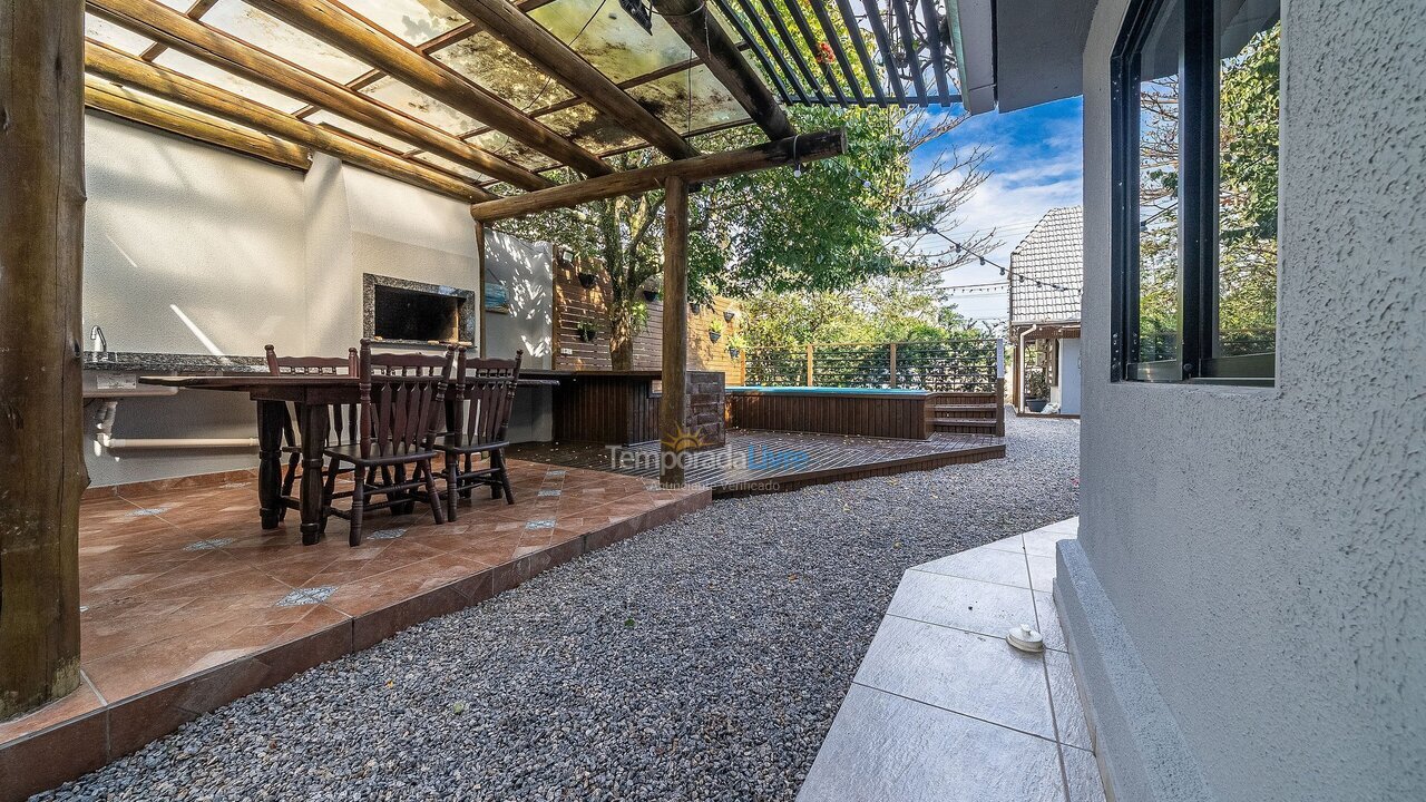 Casa para alquiler de vacaciones em Bombinhas (Canto Grande)