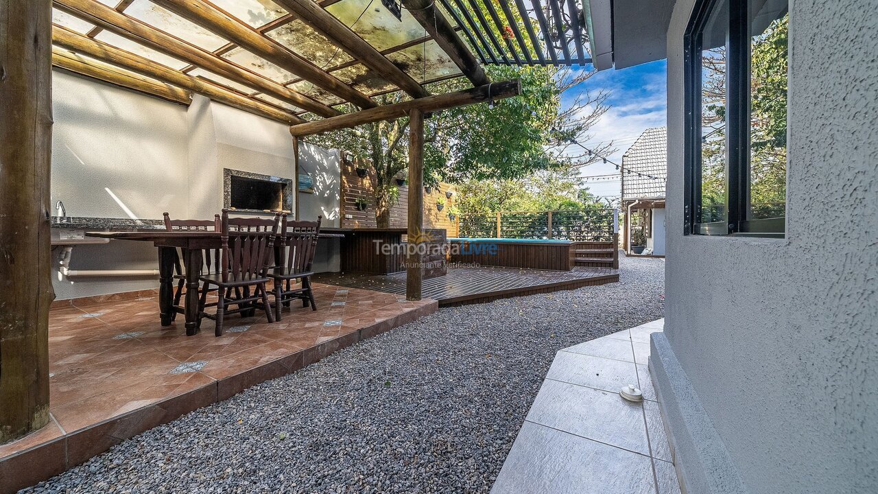 House for vacation rental in Bombinhas (Canto Grande)