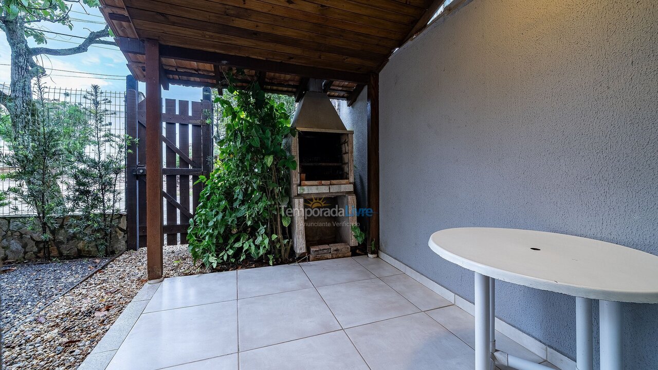 House for vacation rental in Bombinhas (Canto Grande)