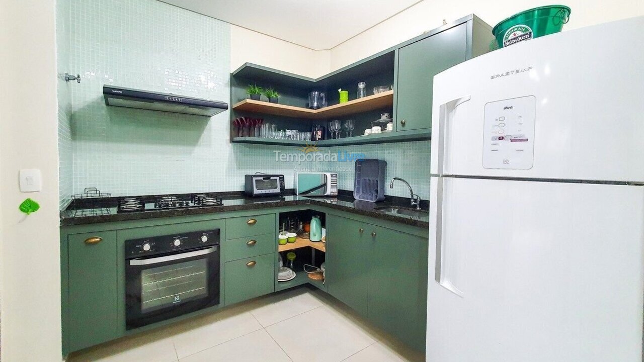 Apartamento para aluguel de temporada em Ubatuba (Praia Grande)