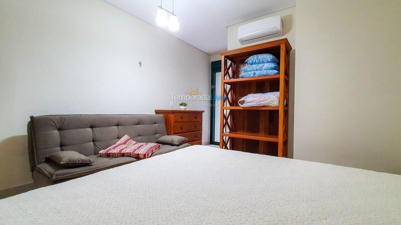 Apartamento para aluguel de temporada em Ubatuba (Praia Grande)