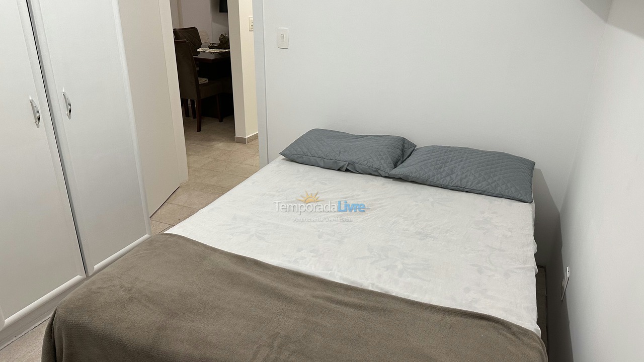 Apartamento para aluguel de temporada em Balneário Camboriú (Praia Central)
