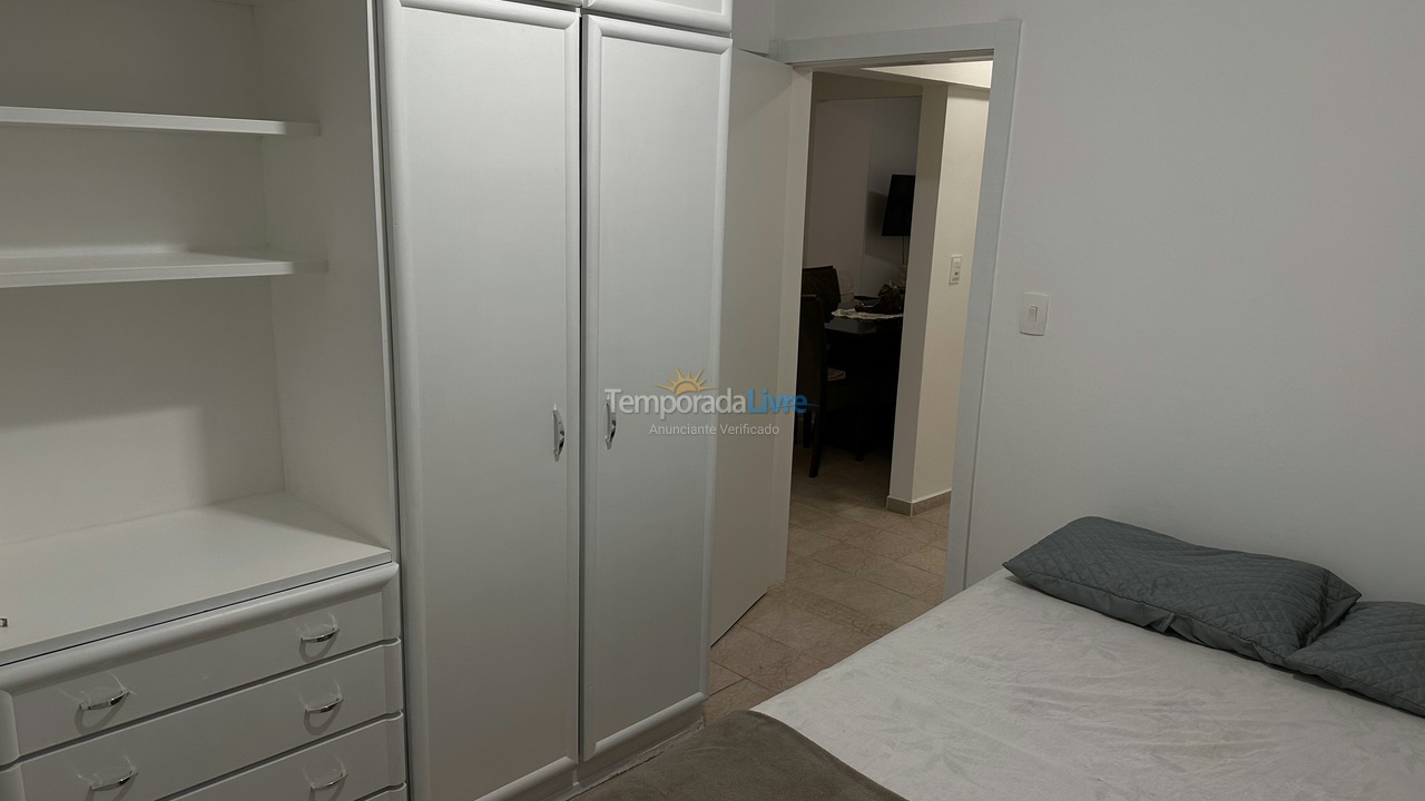 Apartamento para aluguel de temporada em Balneário Camboriú (Praia Central)