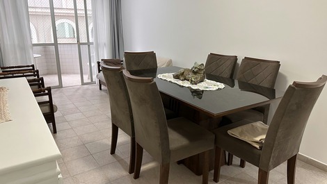 APARTAMENTO CENTRO BC QUADRA DO MAR 2 DORMITORIOS com wifi + tv smart