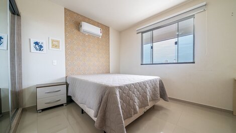 054 - Hermoso apartamento de 3 dormitorios en el centro de Bombas