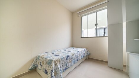 054 - Hermoso apartamento de 3 dormitorios en el centro de Bombas