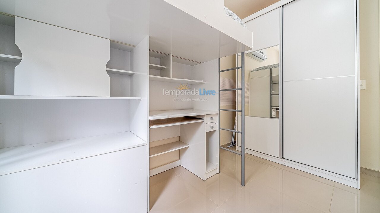 Apartamento para alquiler de vacaciones em Bombinhas (Praia de Bombas)