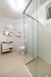 054 - Hermoso apartamento de 3 dormitorios en el centro de Bombas