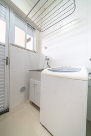 054 - Hermoso apartamento de 3 dormitorios en el centro de Bombas