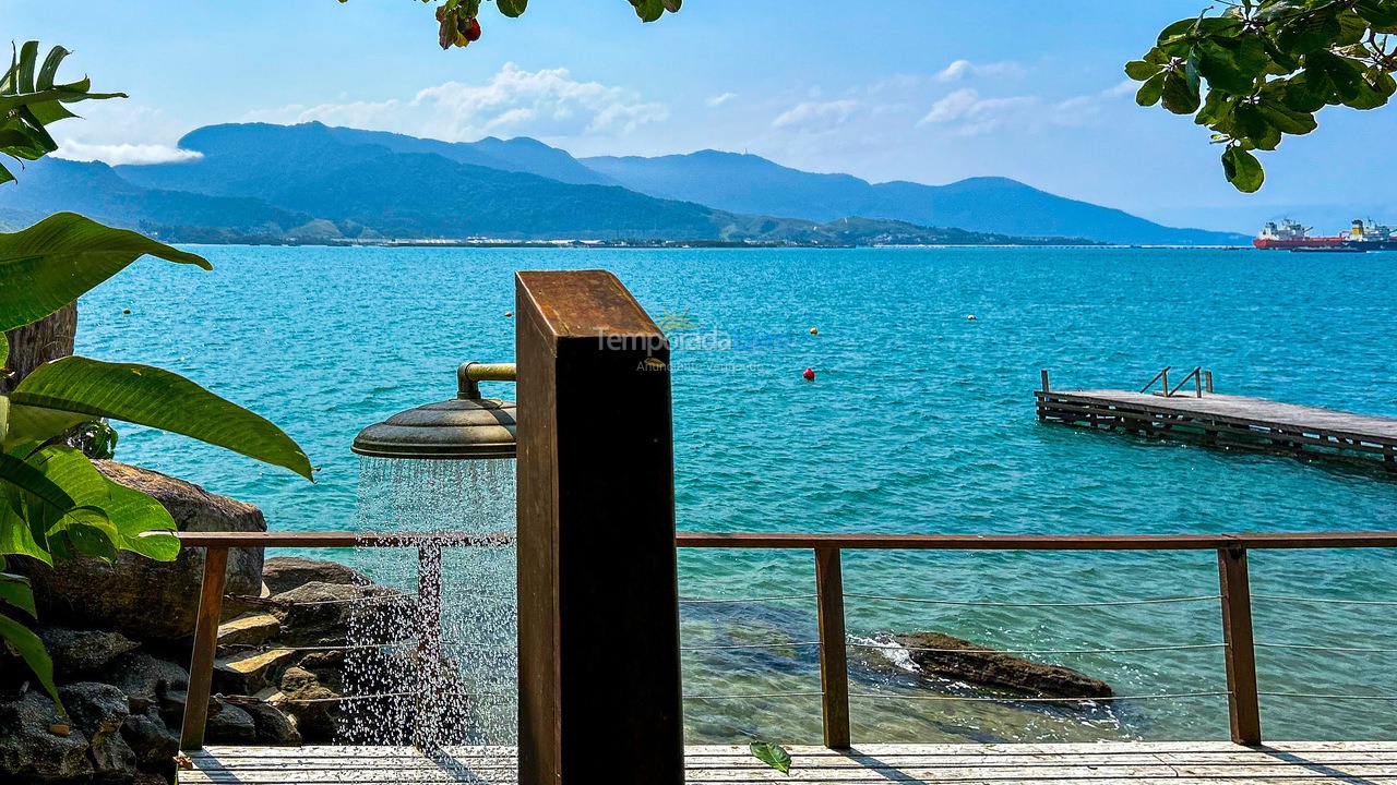 Casa para alquiler de vacaciones em Ilhabela (Barra Velha)