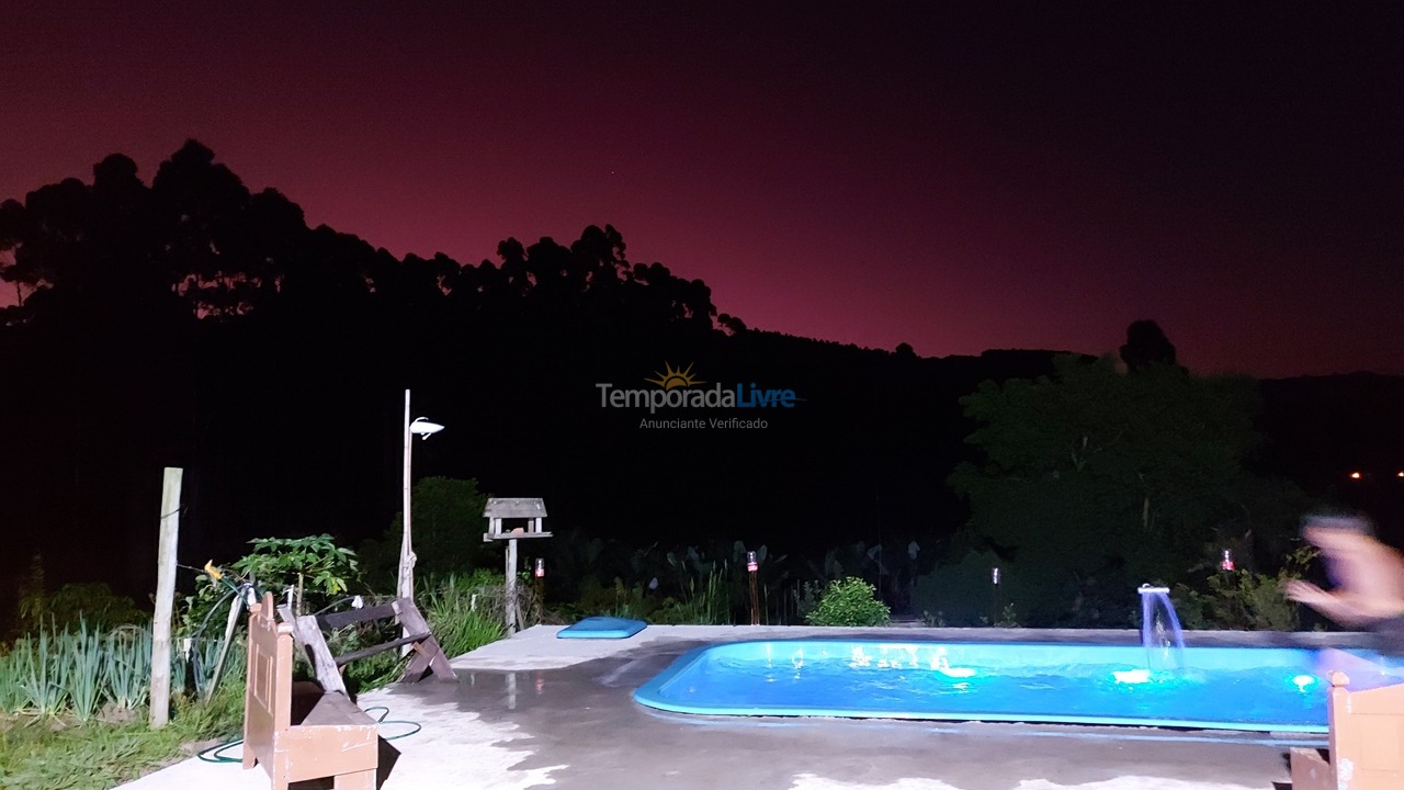 Chácara / sítio para aluguel de temporada em Imaruí (Sertao do Canguiri)