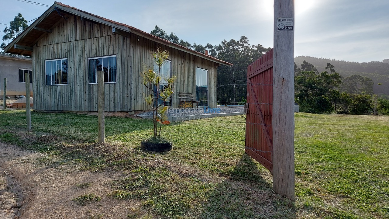 Chácara / sítio para aluguel de temporada em Imaruí (Sertao do Canguiri)