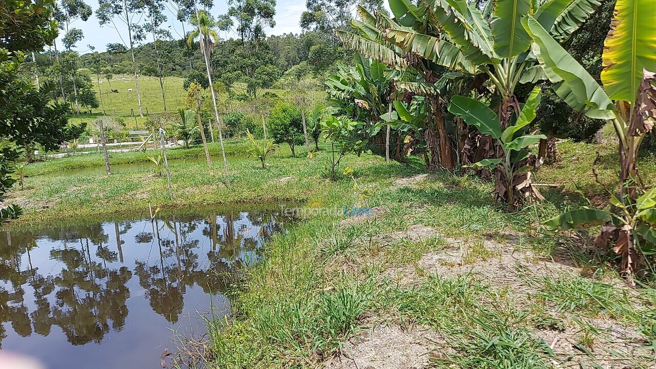 Chácara / sítio para aluguel de temporada em Imaruí (Sertao do Canguiri)