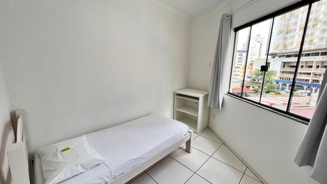 Ed. Sommer: 3 bedrooms // barbecue // wifi // air conditioning