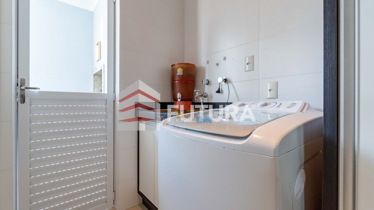 Apartment for vacation rental in Bombinhas (Praia de Bombas)