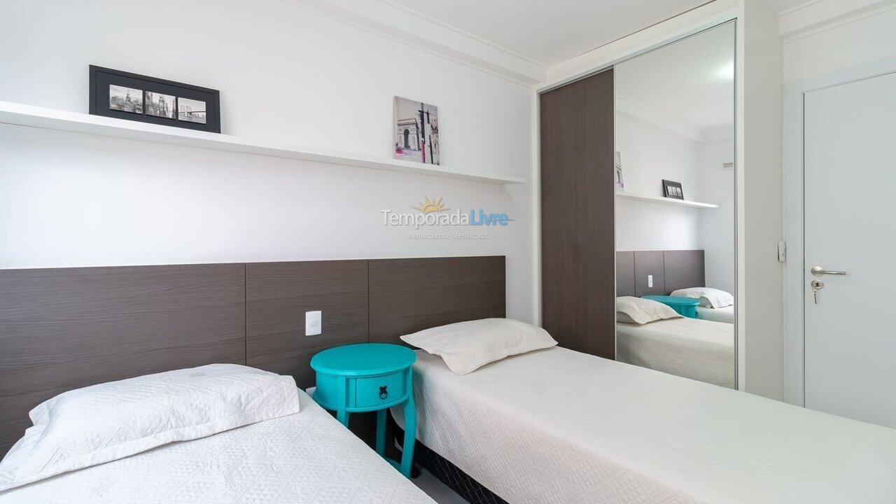 Apartment for vacation rental in Bombinhas (Praia de Bombas)