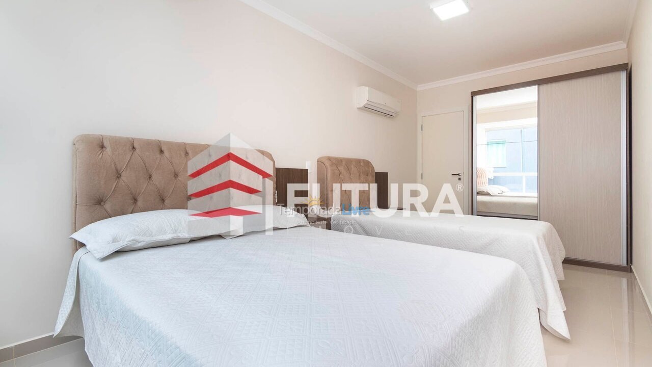 Apartment for vacation rental in Bombinhas (Praia de Bombas)