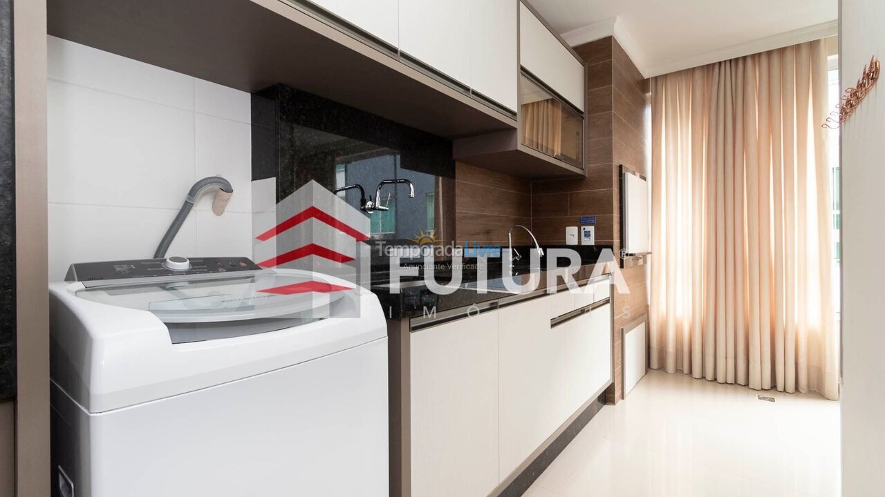 Apartment for vacation rental in Bombinhas (Praia de Bombas)