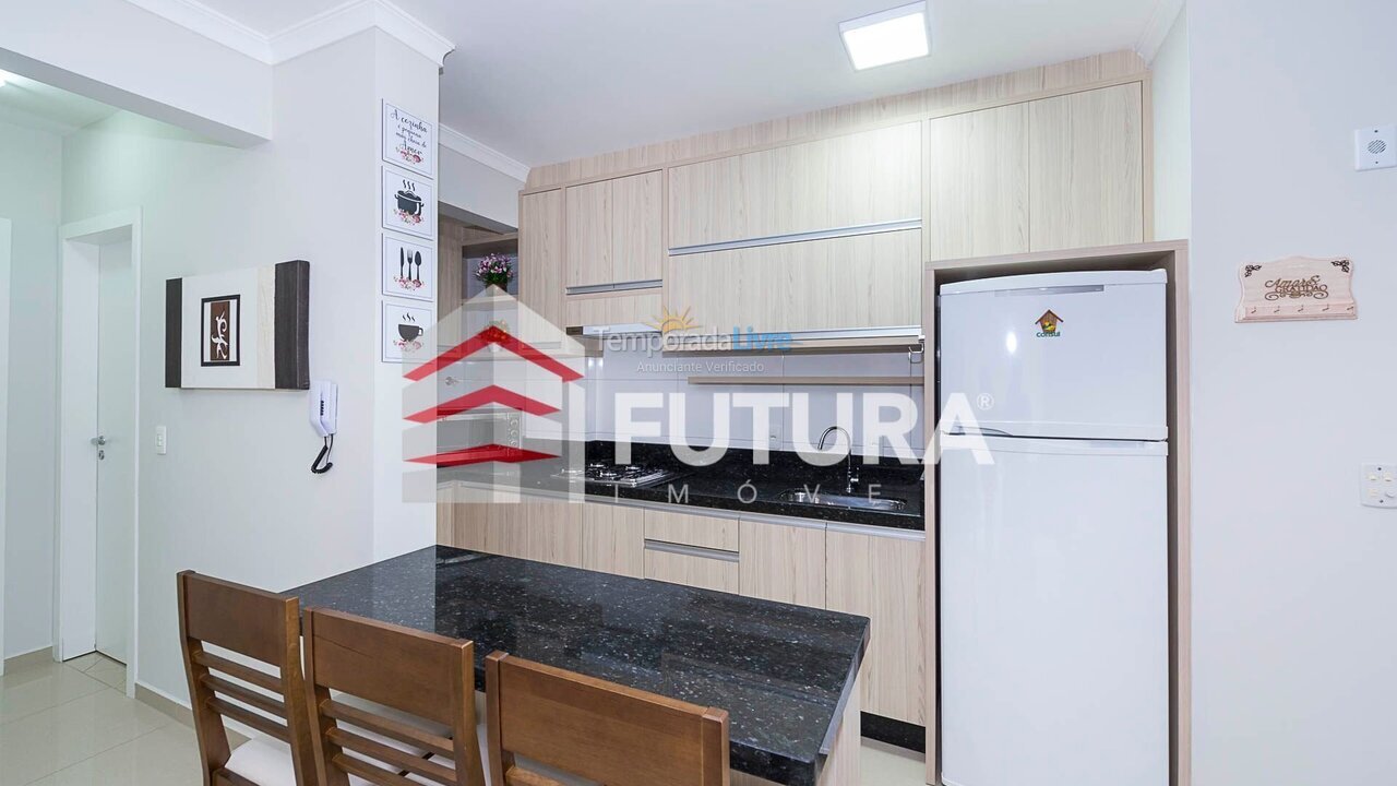 Apartamento para aluguel de temporada em Bombinhas (Praia de Bombas)