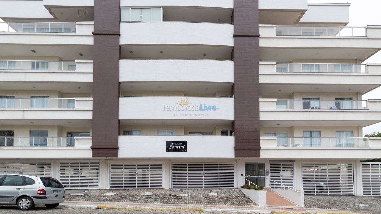 Apartment for vacation rental in Bombinhas (Praia de Bombas)