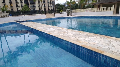 Apartamento para alugar em Bertioga - Praia da Enseada Vila Claís
