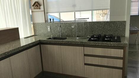 Casa para alugar em Bombinhas - Praia de Bombas